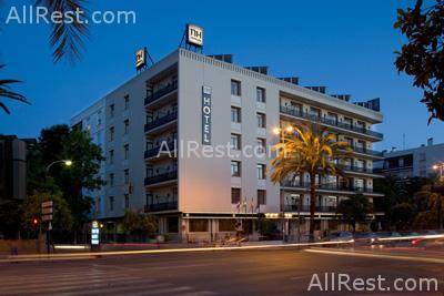 NH Avenida Jerez 12